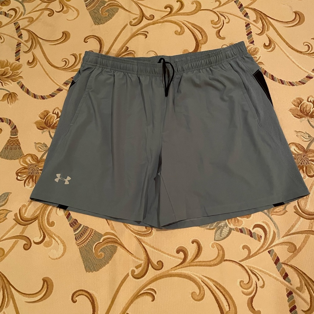 Under Armour shorts XXL excellent condition